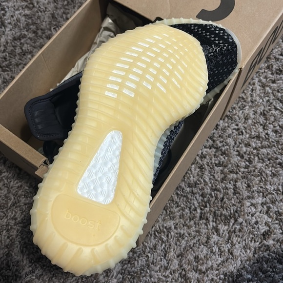 Yeezy Boost 350s - Picture 2 of 2